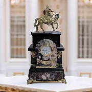 Каминные часы «Юрий Долгорукий» из яшмы и долерита в подарок — фотография 1