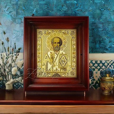 На память: Икона Николая Чудотворца /в киоте/. Златоуст