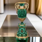 Ваза «Византия» из малахита — красивый подарок — фотография 1