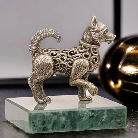 Бронзовая фигурка «Ажурная собака» на змеевике — оригинальный подарок