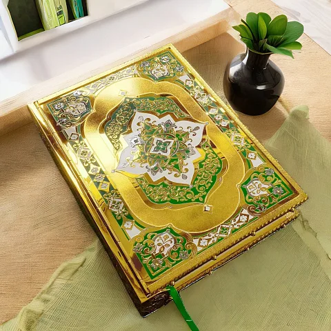Коран — издание — необычный подарок
