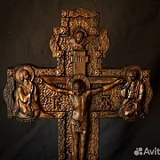 На память: Крест резной с распятием. На подставке. Орех — фотография 4