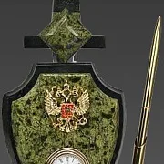 Часы со щитом и мечом — красивый подарок — фотография 2